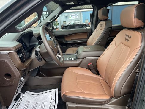 Used 2022 Ford Expedition King Ranch AWD/4WD image 17