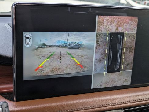 Used 2022 Lincoln Nautilus Reserve w/ Equipment Group 201A image 27