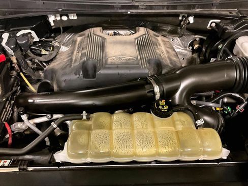 Used 2020 Ford Expedition Max Platinum image 29