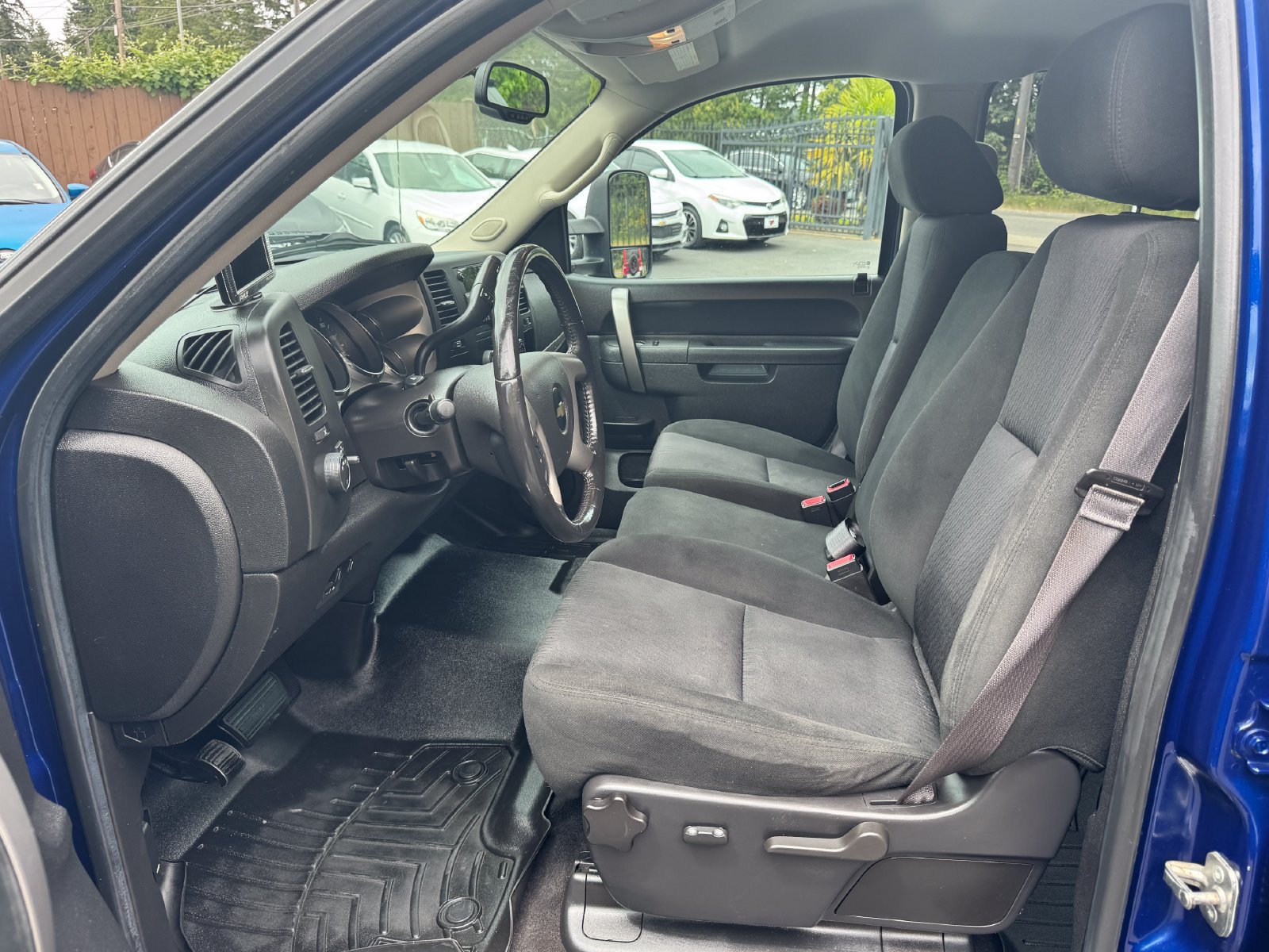 Used 2014 Chevrolet Silverado 2500 LT AWD/4WD image 9