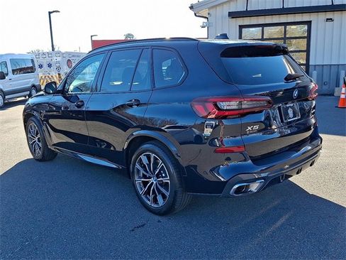Used 2023 BMW X5 xDrive45e w/ M Sport Package image 6