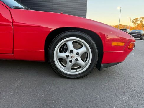Used 1994 Porsche 928 GTS RWD image 6
