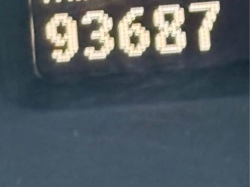 Used 2012 Volkswagen Passat 3.6 SE FWD image 9