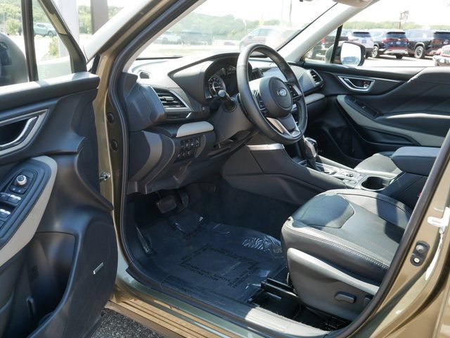 Used 2024 Subaru Forester Limited AWD/4WD image 12