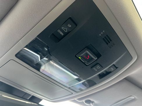 Used 2020 Lexus RX 350L Premium image 23