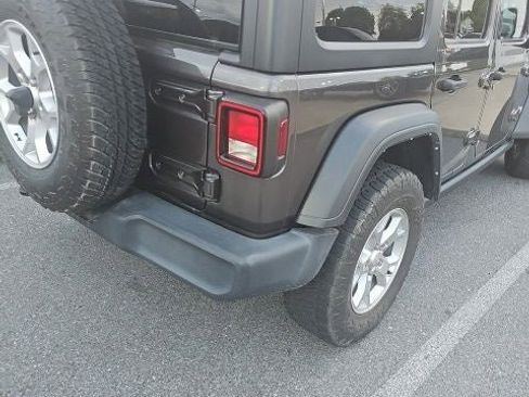 Used 2021 Jeep Wrangler Unlimited Sport AWD/4WD image 10