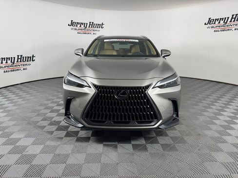 Used 2024 Lexus NX 250 FWD image 5