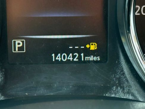Used 2017 Nissan Rogue SV AWD/4WD image 18