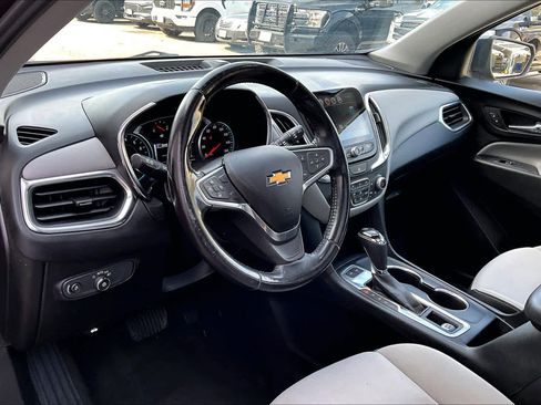 Used 2018 Chevrolet Equinox LT w/ Sun & Infotainment Package image 18