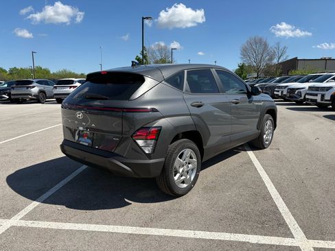 New 2026 Hyundai Kona SE AWD/4WD image 5
