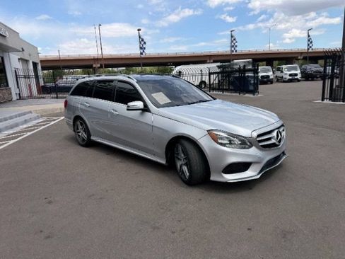 Used 2015 Mercedes-Benz E 350 4MATIC Wagon w/ Premium 1 Package image 17