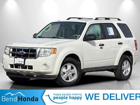 Used 2012 Ford Escape XLT image 1