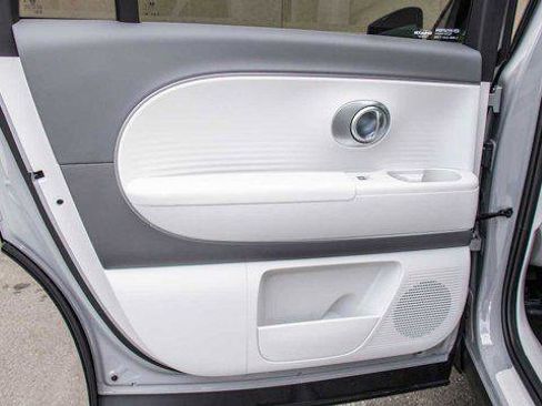 New 2026 Hyundai Ioniq 9 SE image 20