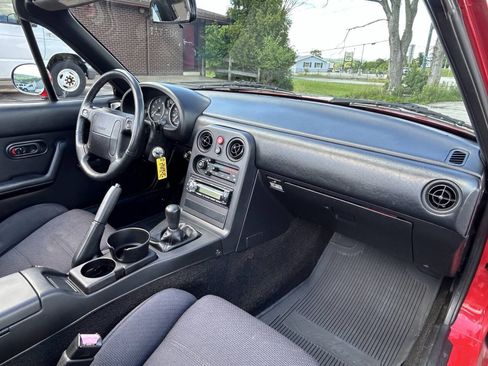 Used 1991 MAZDA MX-5 Miata RWD image 31