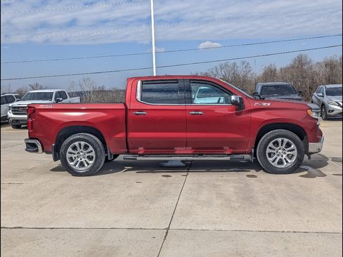 Used 2022 Chevrolet Silverado 1500 LTZ w/ LTZ Premium Package AWD/4WD image 6