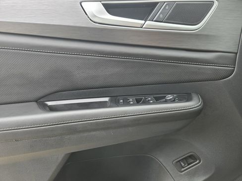 Used 2026 Volkswagen Atlas Cross Sport SE FWD image 25