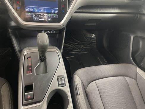Used 2025 Subaru Crosstrek 2.5i Premium AWD/4WD image 18
