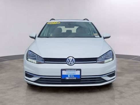 Used 2018 Volkswagen Golf SE FWD image 2