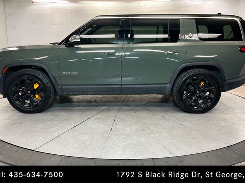 Used 2022 Rivian R1S Launch Edition image 2