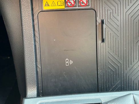 Used 2025 Toyota 4Runner TRD Off-Road image 31