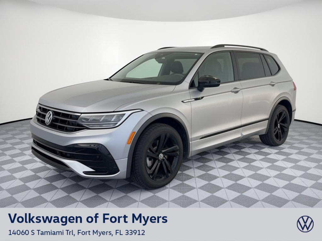 Certified 2024 Volkswagen Tiguan SE R-Line FWD image 1