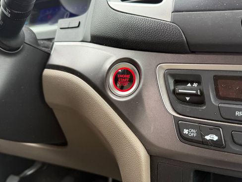Used 2019 Honda Pilot LX image 22