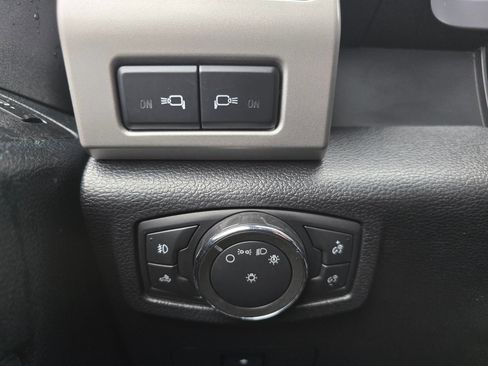 Used 2017 Ford F250 Lariat w/ Lariat Value Package AWD/4WD image 27