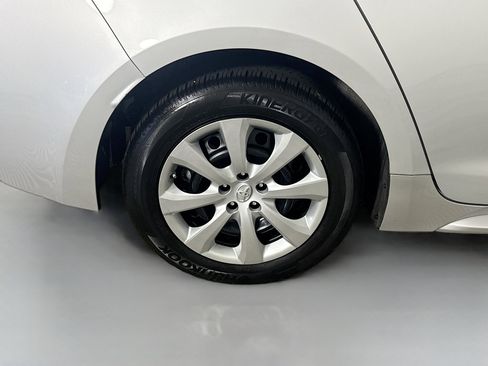 Used 2023 Toyota Corolla LE FWD image 32