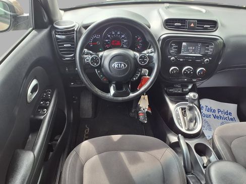 Used 2015 Kia Soul FWD image 4