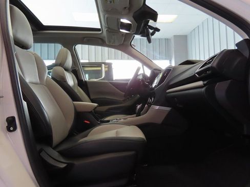 Used 2023 Subaru Forester Limited w/ Popular Package #3 image 12