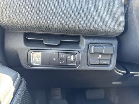 New 2026 GMC Sierra EV Elevation image 17