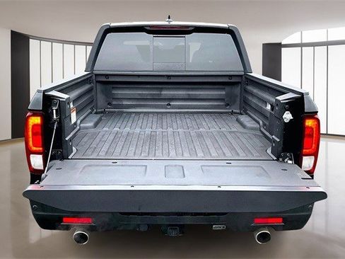 Certified 2024 Honda Ridgeline Black Edition image 7