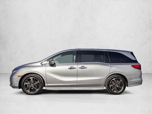 Used 2023 Honda Odyssey Elite image 8