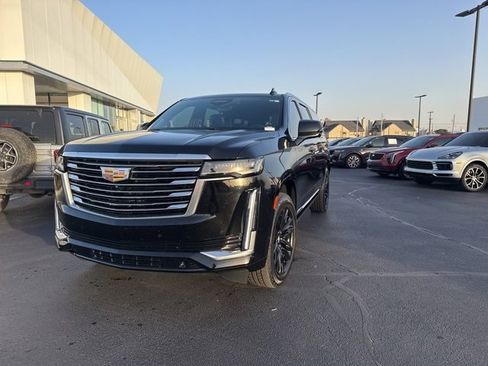 Certified 2021 Cadillac Escalade ESV Premium Luxury Platinum image 4