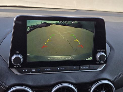 Used 2025 Nissan Sentra SV FWD image 8