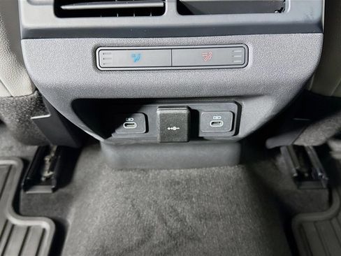 Used 2026 Land Rover Range Rover Evoque S image 28