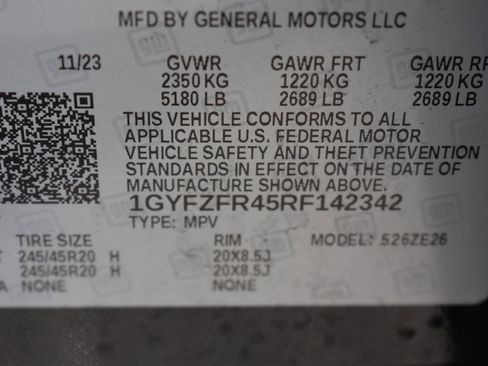 Used 2024 Cadillac XT4 Sport w/ Technology Package image 17