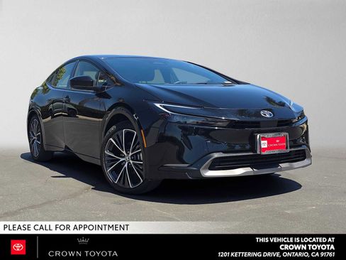 Certified 2026 Toyota Prius XLE FWD image 1
