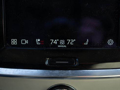 Used 2024 Volvo V60 B5 Cross Country Plus w/ Protection Package Premier image 12