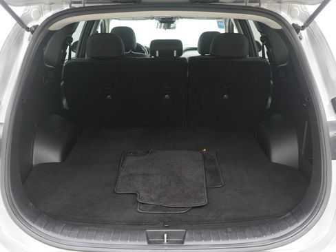 Used 2022 Hyundai Santa Fe SEL w/ Cargo Package image 17