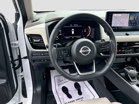 Certified 2024 Nissan Rogue SL w/ SL Premium Package AWD/4WD image 8