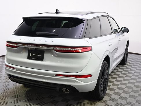 New 2026 Lincoln Corsair Premiere image 6