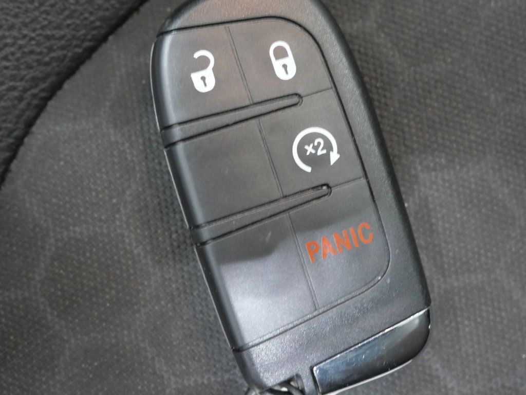 Used 2021 Jeep Compass Latitude w/ Sun and Sound Group AWD/4WD image 28