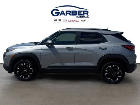 Used 2023 Chevrolet TrailBlazer LT w/ Convenience Package AWD/4WD image 2