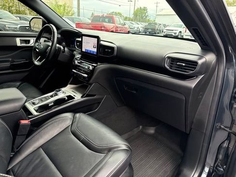 Used 2022 Ford Explorer ST w/ Equipment Group 401A AWD/4WD image 30