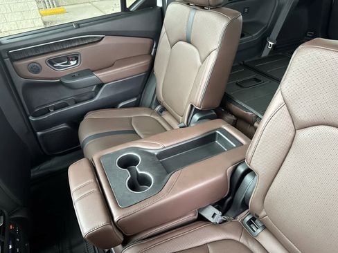 Used 2024 Honda Pilot Elite image 51