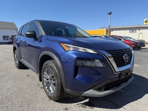Used 2023 Nissan Rogue S image 1