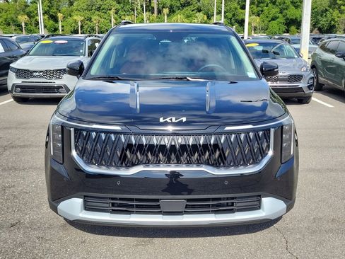 New 2026 Kia Carnival EX FWD image 2