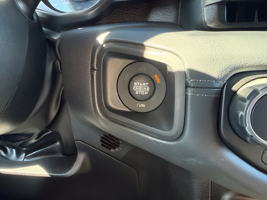 Used 2026 Jeep Wrangler Unlimited Sahara AWD/4WD image 23