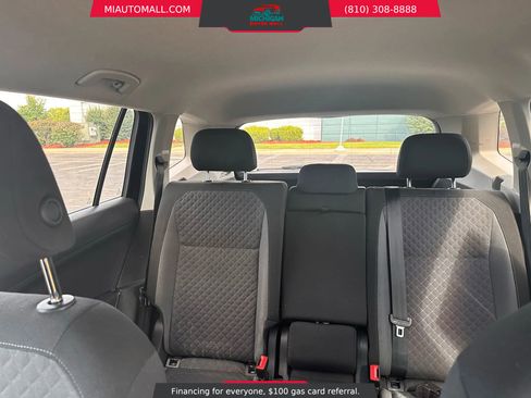 Used 2018 Volkswagen Tiguan S image 20